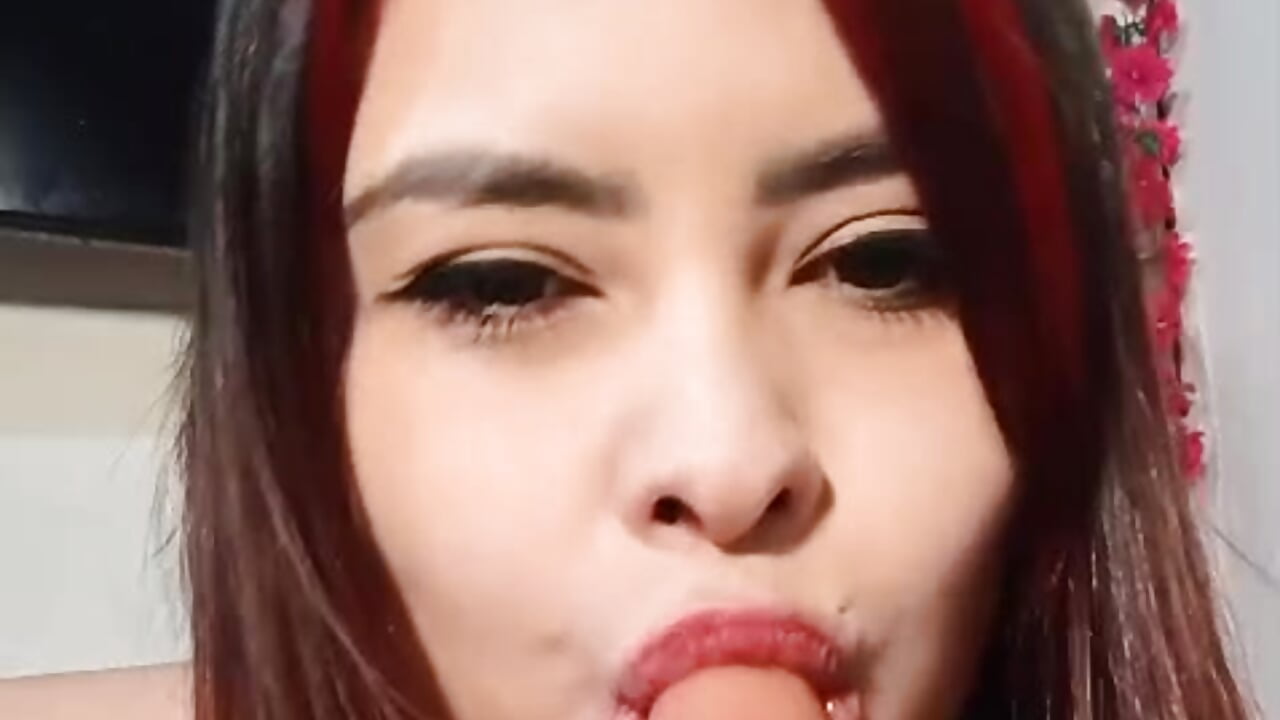 una mamada para calentar 💦 - βίντεο μοντέλου cherry_velvet_19