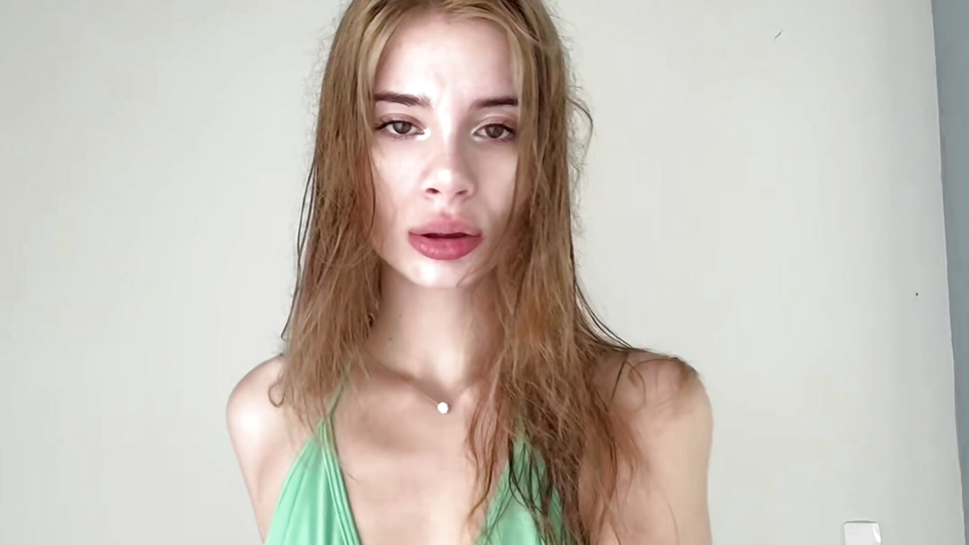 1f1838061c084ef39075d2d19aa0e8e5 - فيديو من stuirt موديل الكام