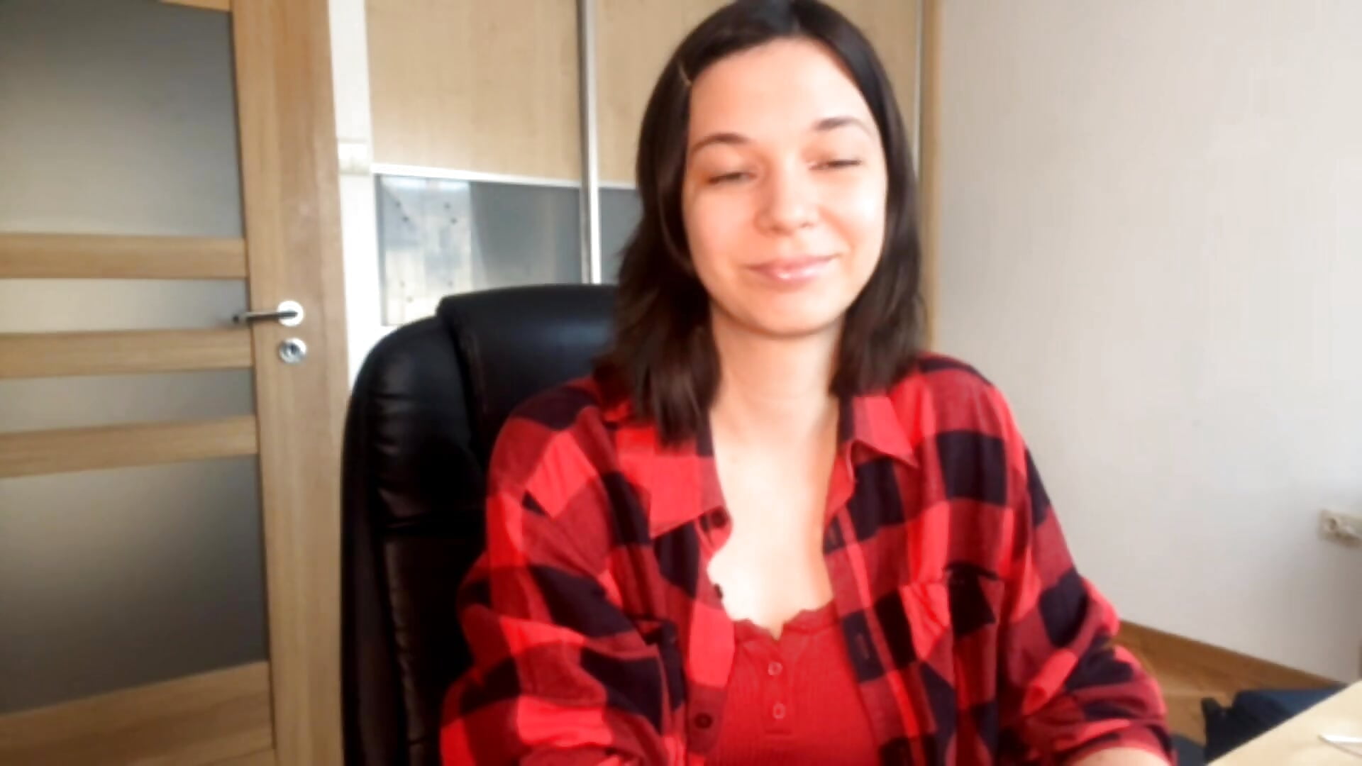 <3 - video by TreasaDolecki cam model