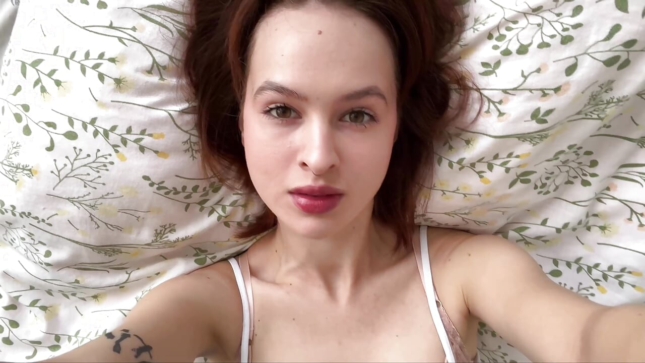 Eye Contact <3<3<3 - відео від вебкаммоделі hani_obsessed