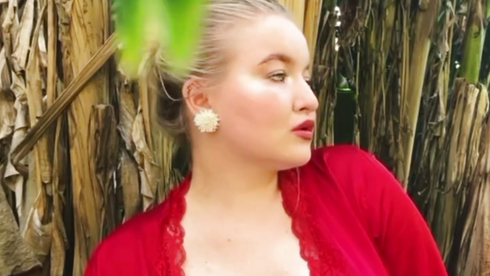 ^^ - video by EllaPower cam model