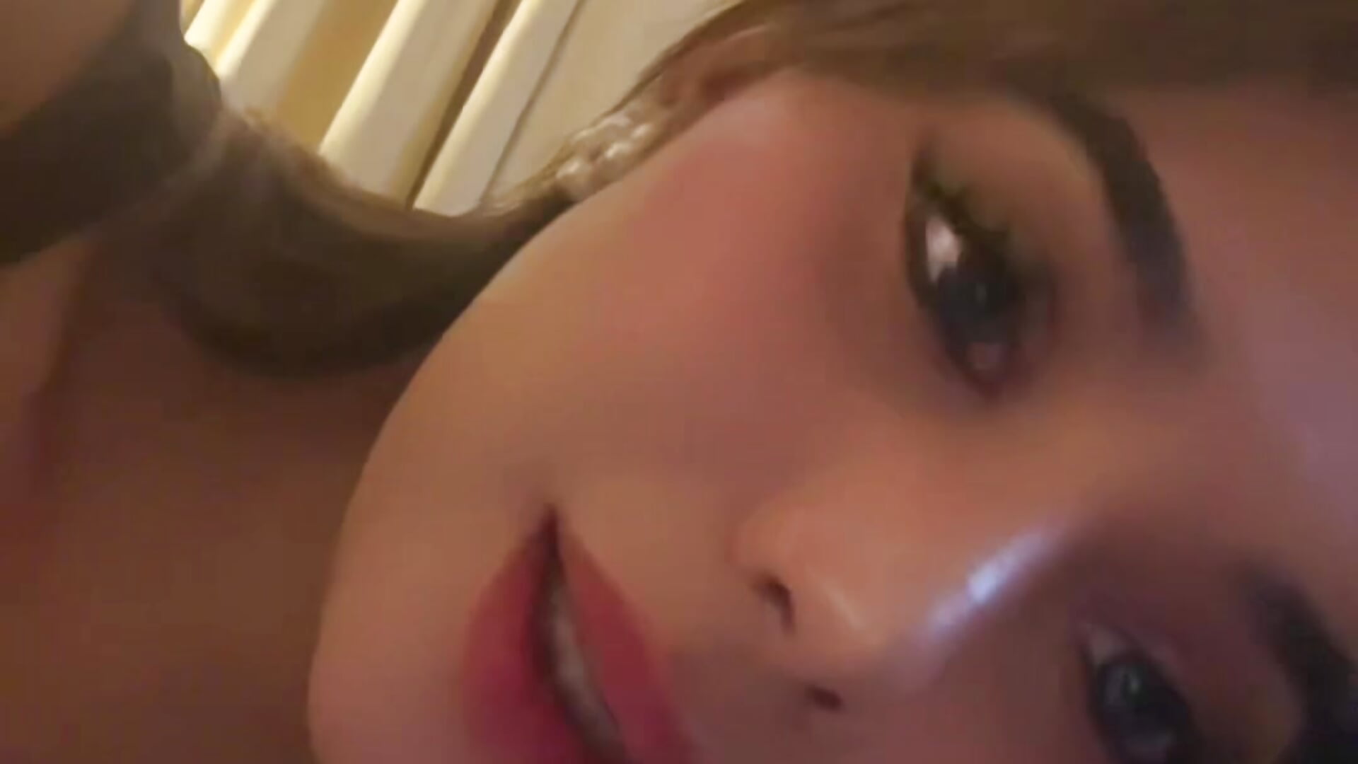 2dce80b6444f4f2a9d8c5706fb5ec2af - LucyGivenchy adlı kamera modelinin videosu