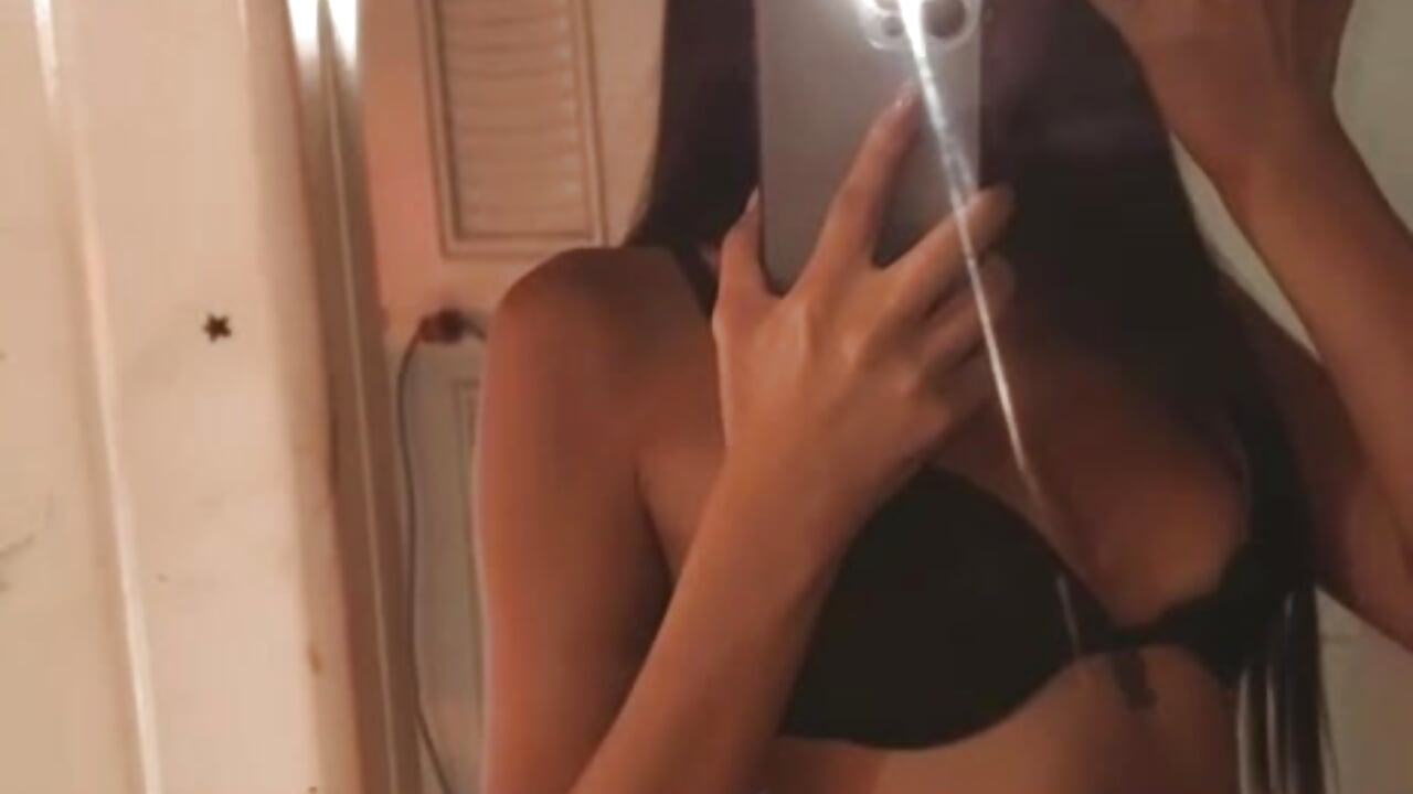 WhatsApp Video 2026-01-29 at 7,40,56 PM - video của người mẫu cam aghata_jackson_