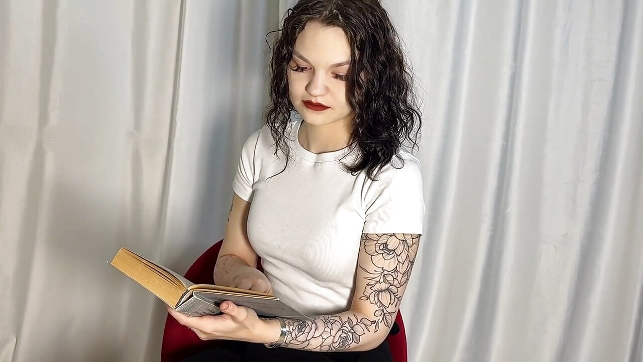 video#1 - video by OnitaSkare cam model