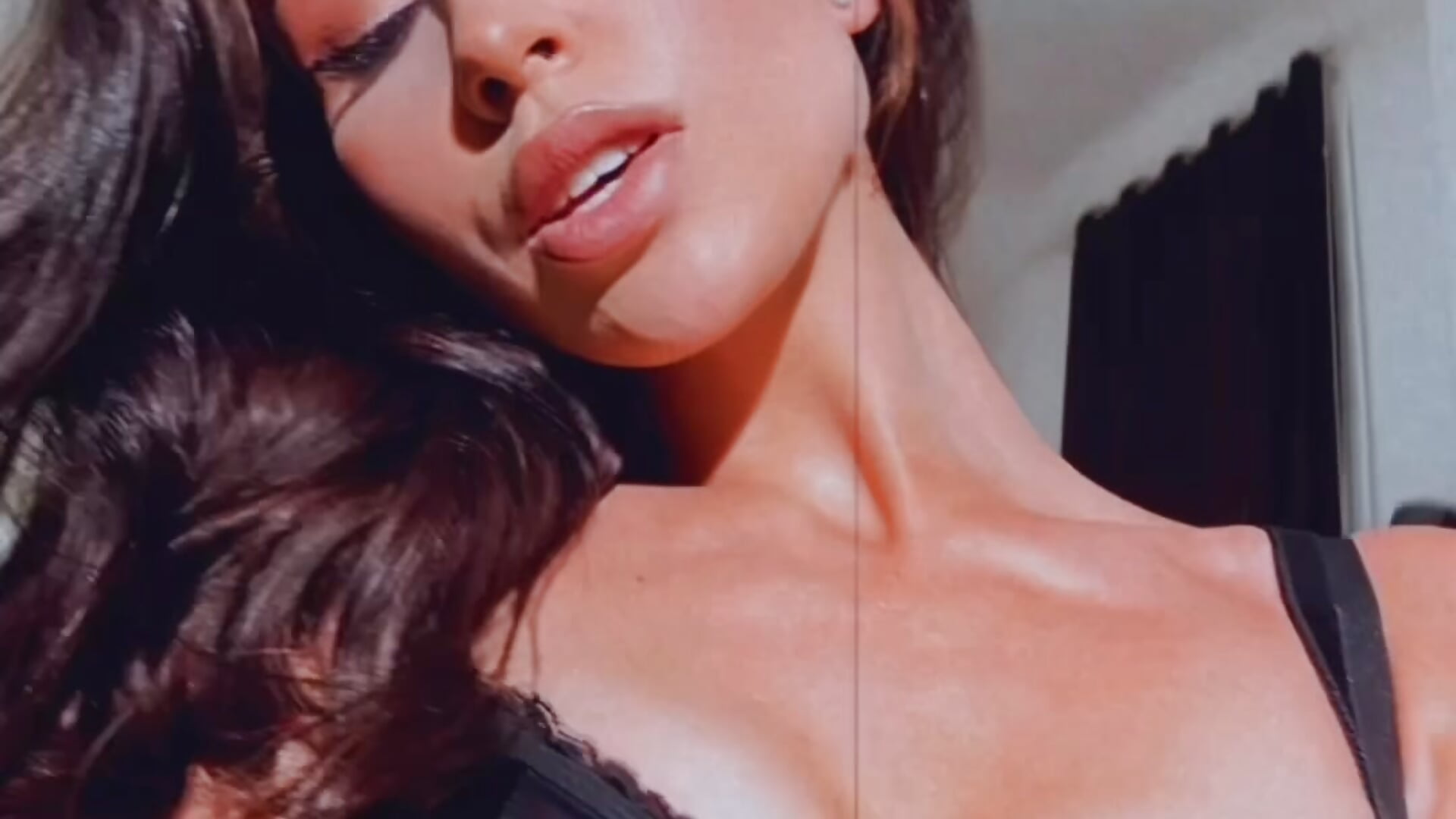 wanna see new hot content?;) welcome to my funclub😘 - فيديو من ArielEvans موديل الكام