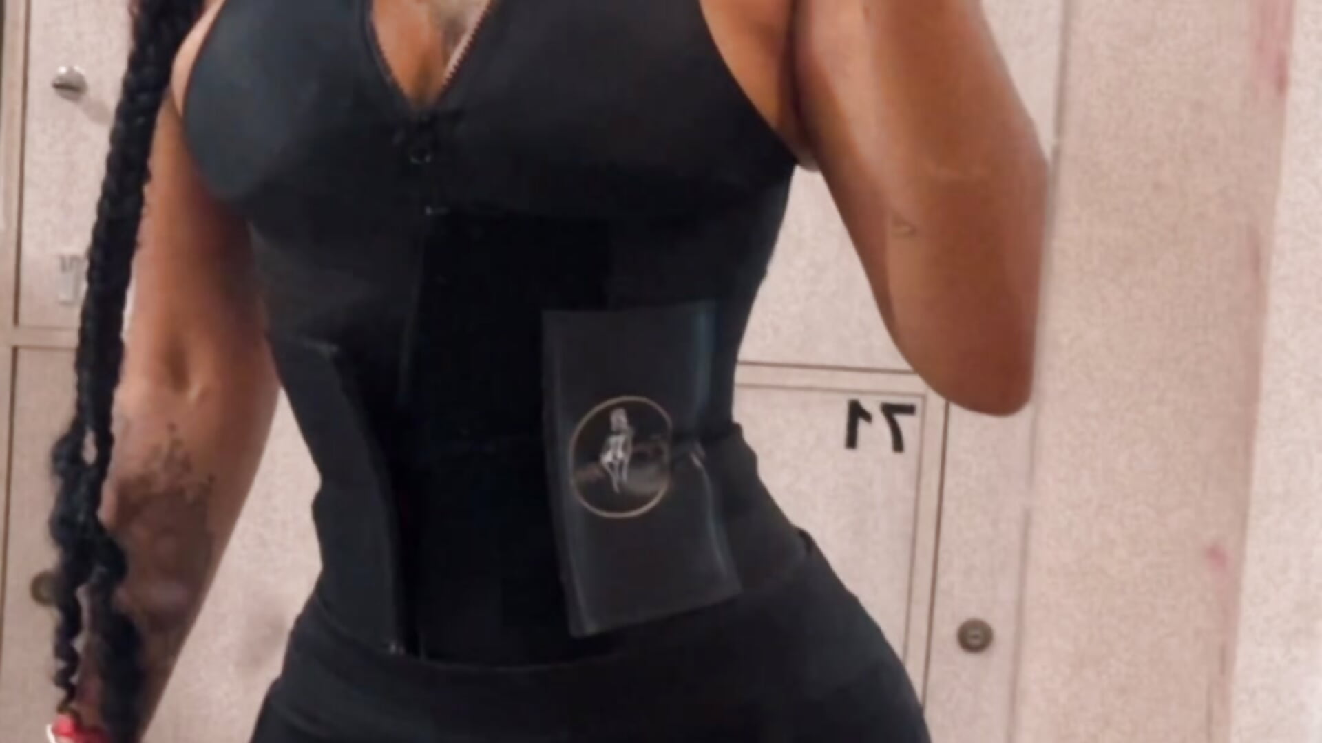 😎 - video by Fiorella_Bossh_ cam model