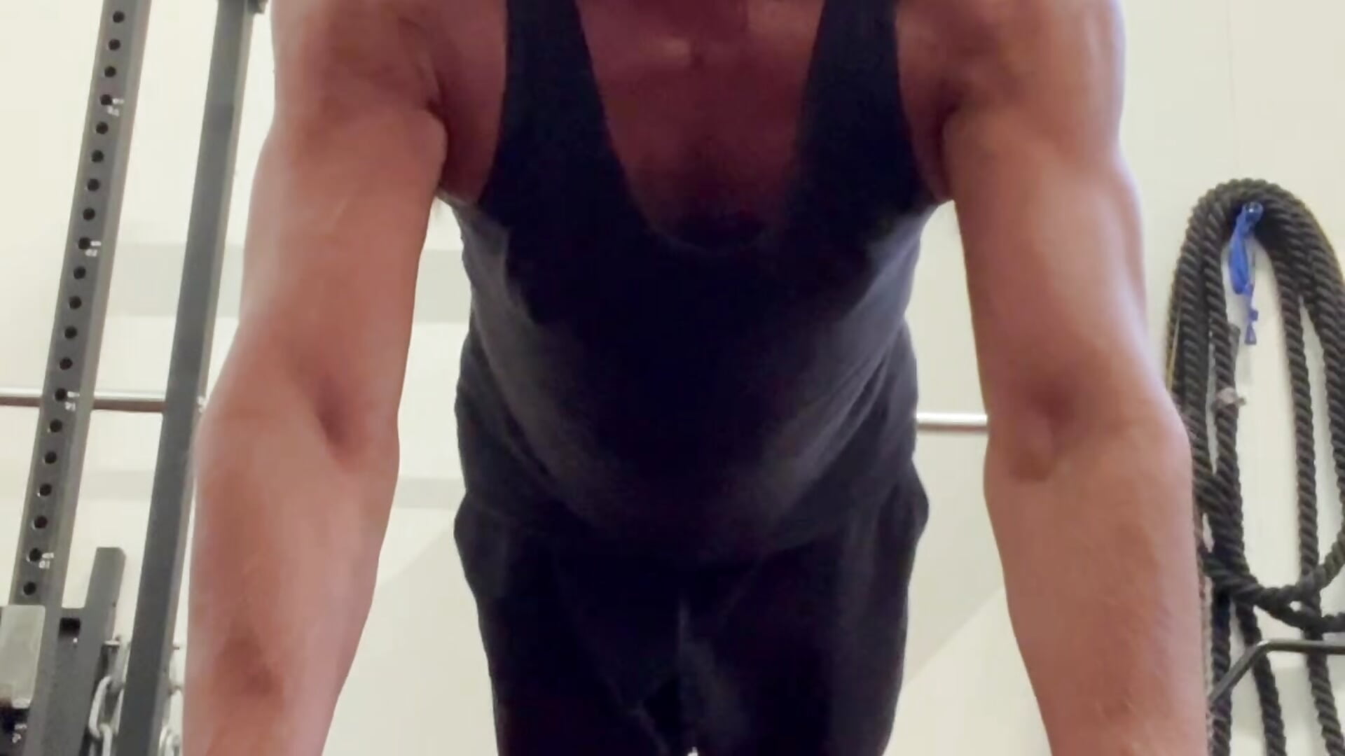 Pushups in the gym - video by Sex4Pete cam model