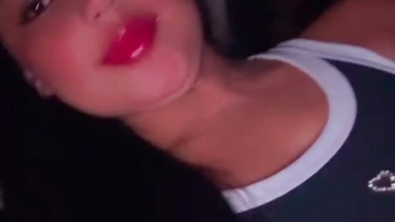 Enjoy the darkness 😏🔥 - video by paula_desire cam model