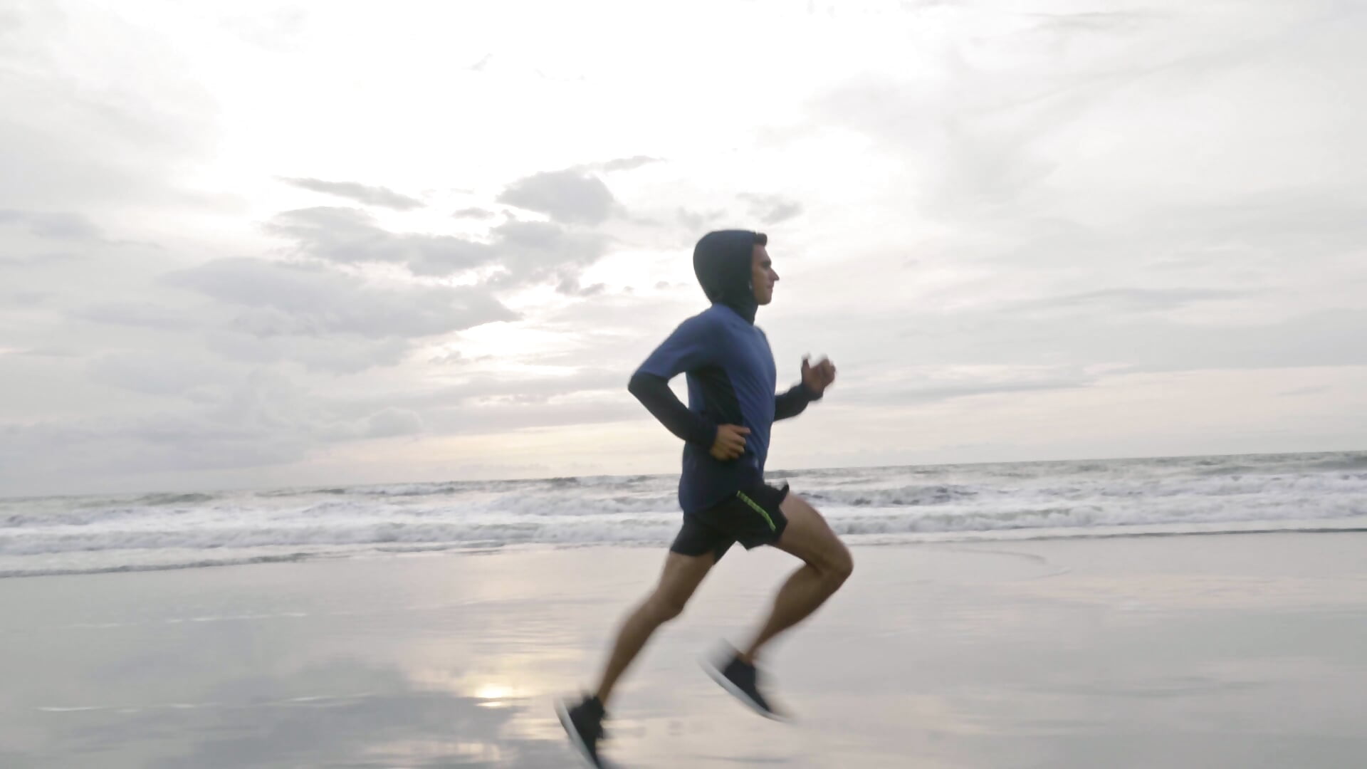 Running - video by VienneseTripe cam model