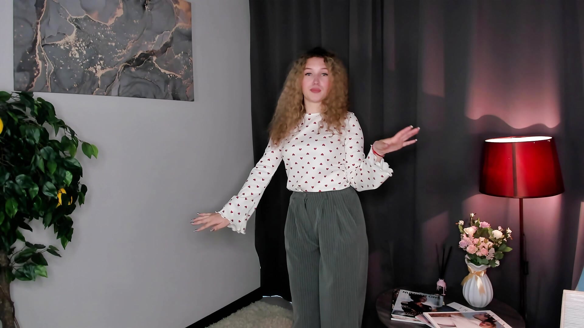 just me, a few of dancing - video by SueHolt cam model