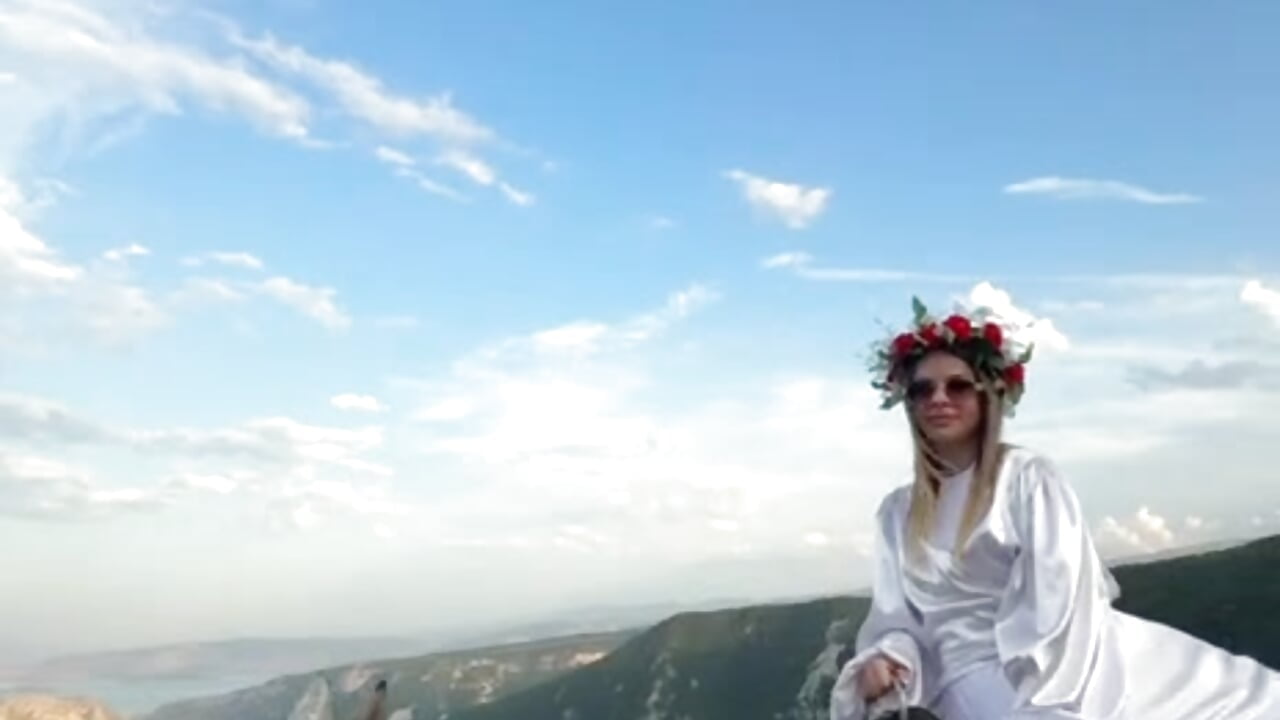 my horse ! hahha - video by IndigoRitual cam model