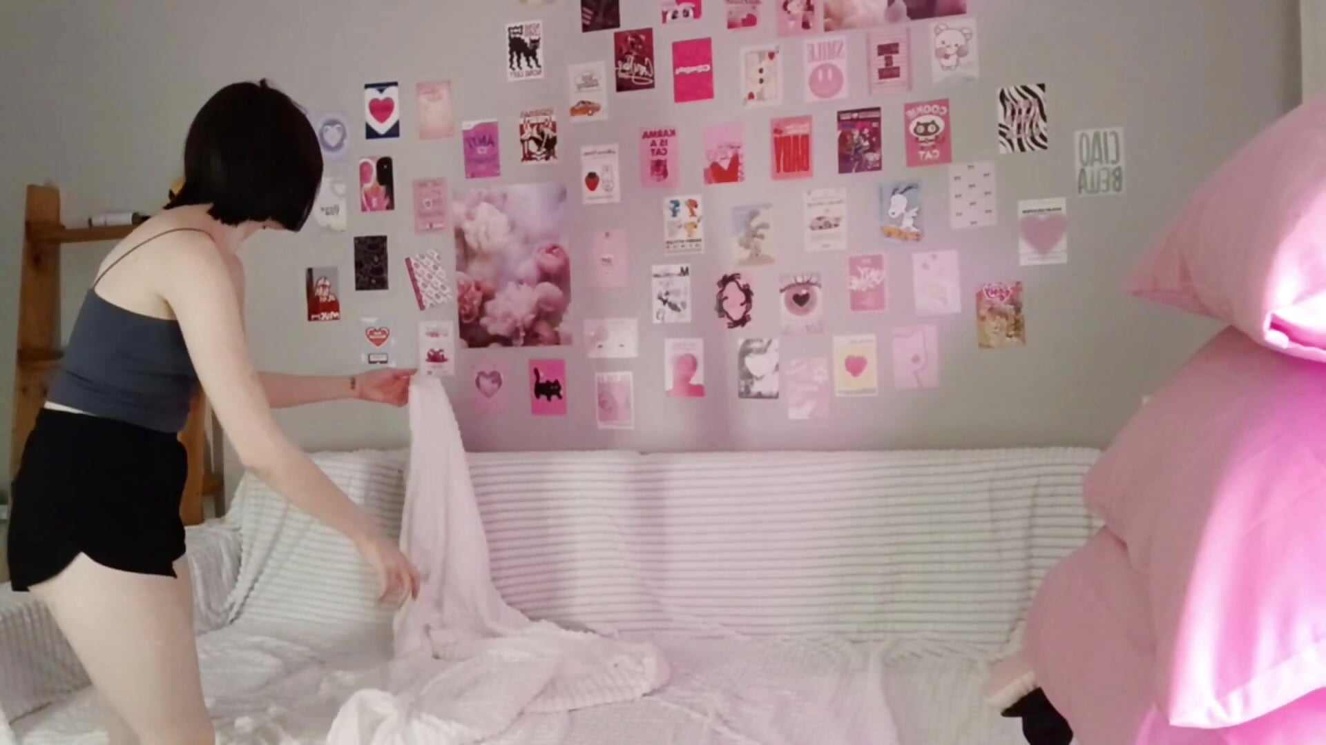 domestic chores - video by Lexi_Bottom cam model