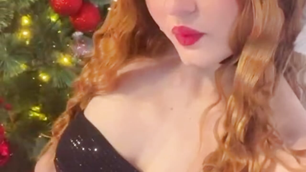 merry christmas 🎅 - video by Ada_Turner cam model
