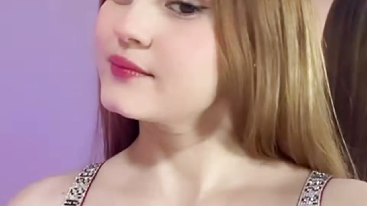 ♥ - video by Ada_Turner cam model