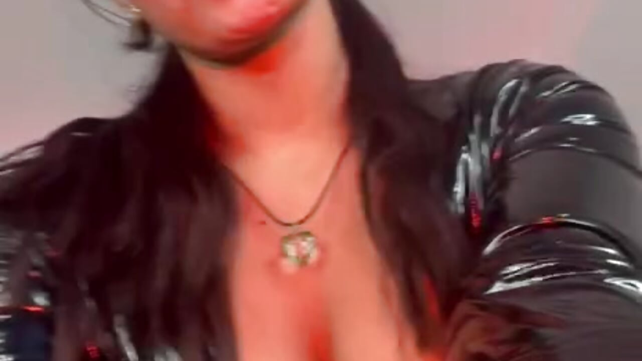 HEELS - video av Lilith_Russoo