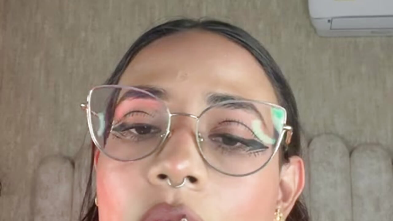 makeup my sexy lips - video av Lilith_Russoo