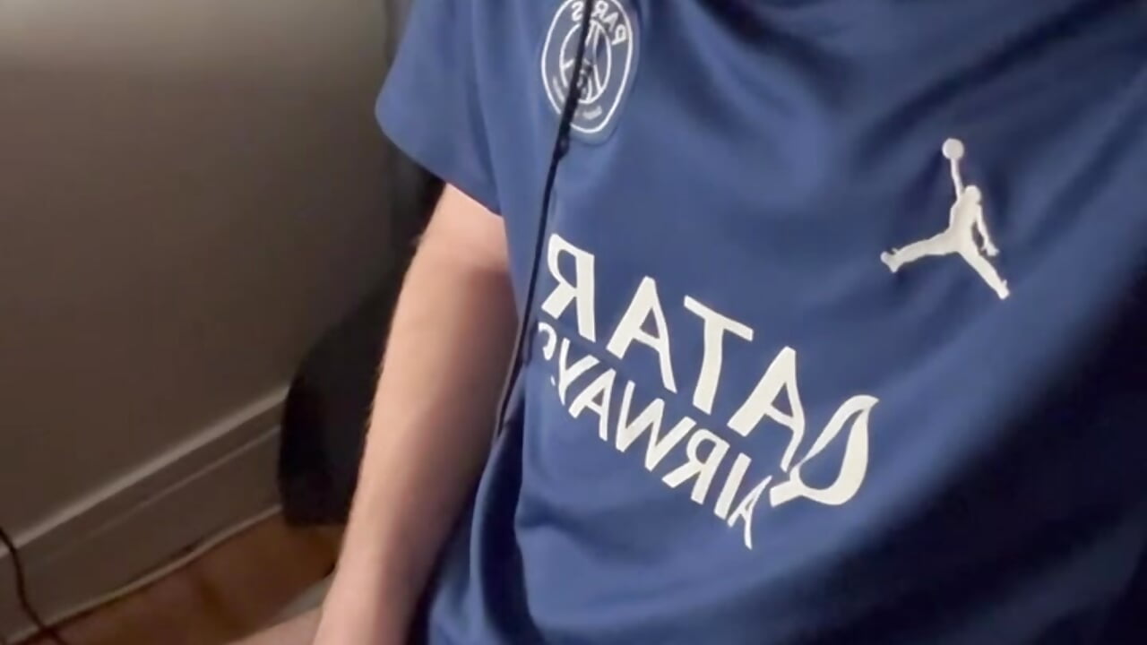 selfie dick - video by BigDickFrenchMan cam model