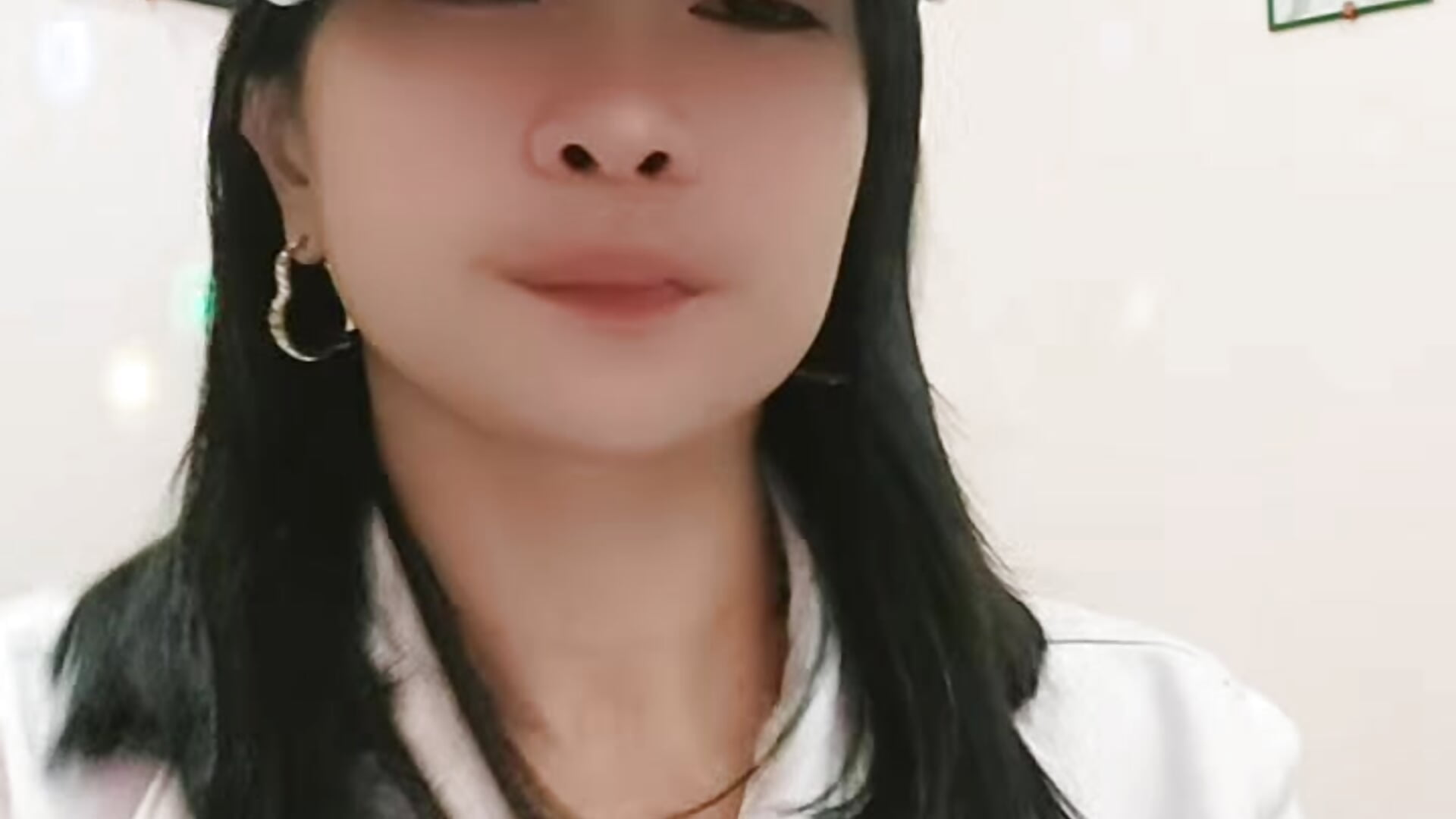 FB_VID_5468359334164393411 - video by samia1424 cam model