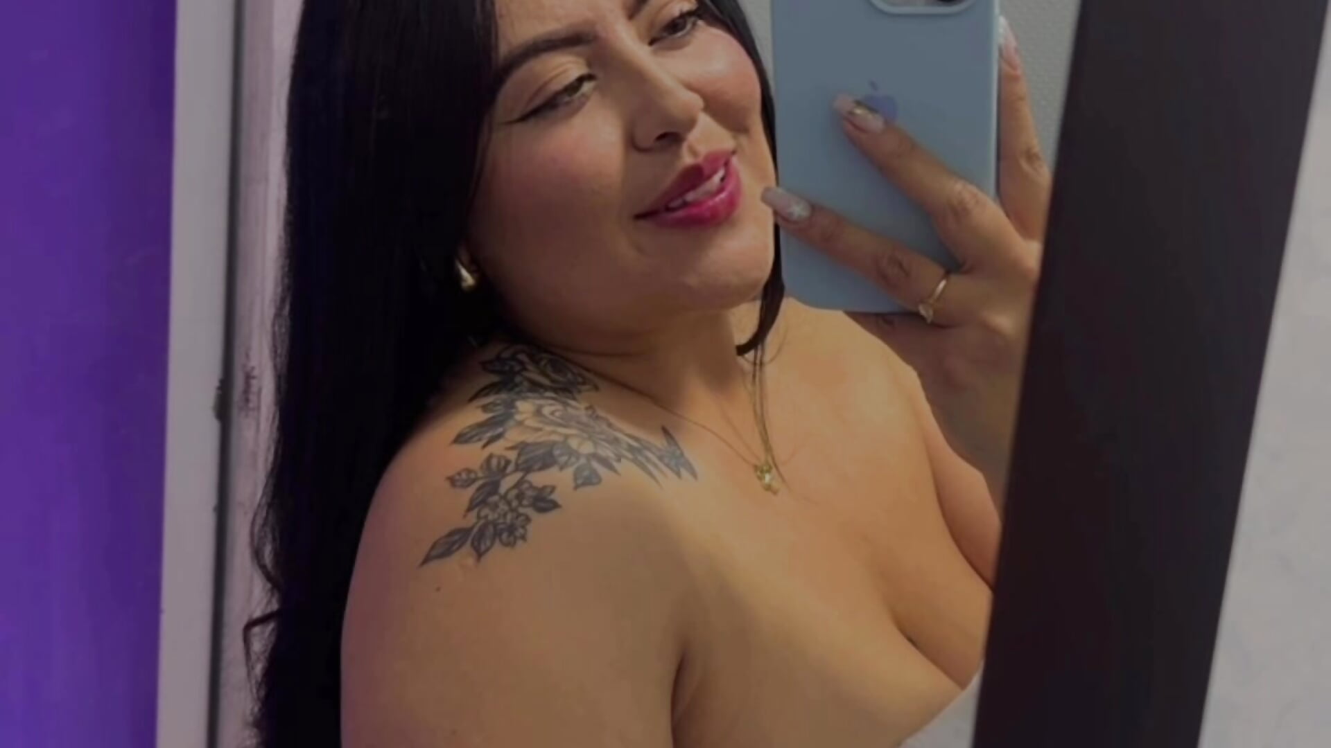 2f7a25fa39a542d881ef80baefa45884 - video by Camil11 cam model