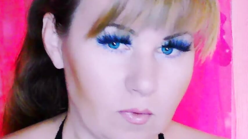 Kusse dich - відео від вебкаммоделі BESTLOLA