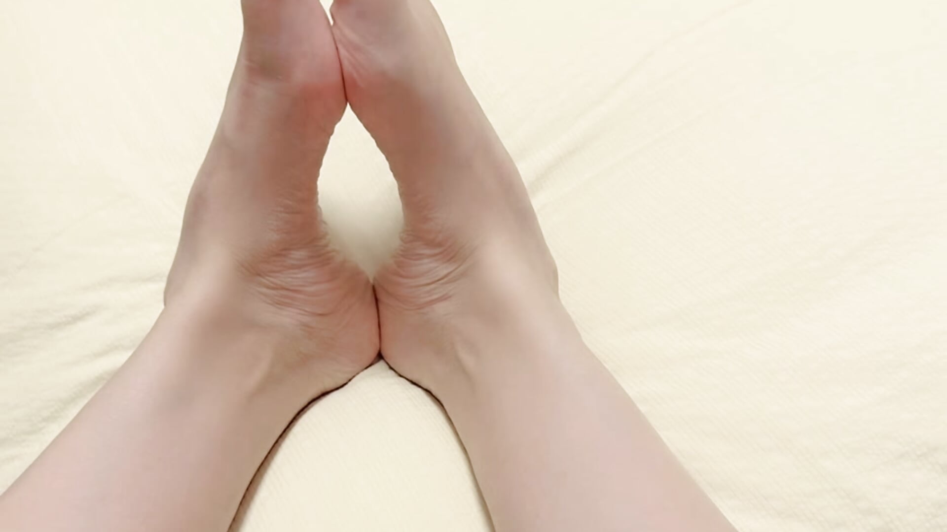 玉足