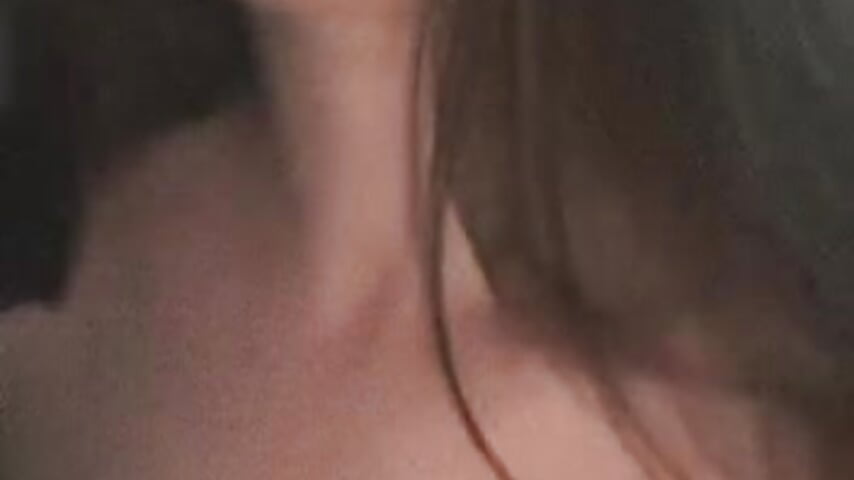 Sexy me)－カメラキャストのMandyBrysonの動画