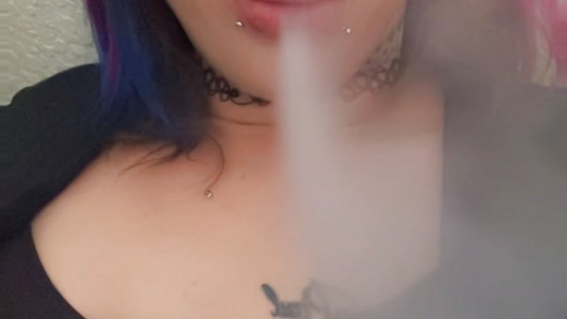 Hello from ur new stoner - відео від вебкаммоделі anitabonghit