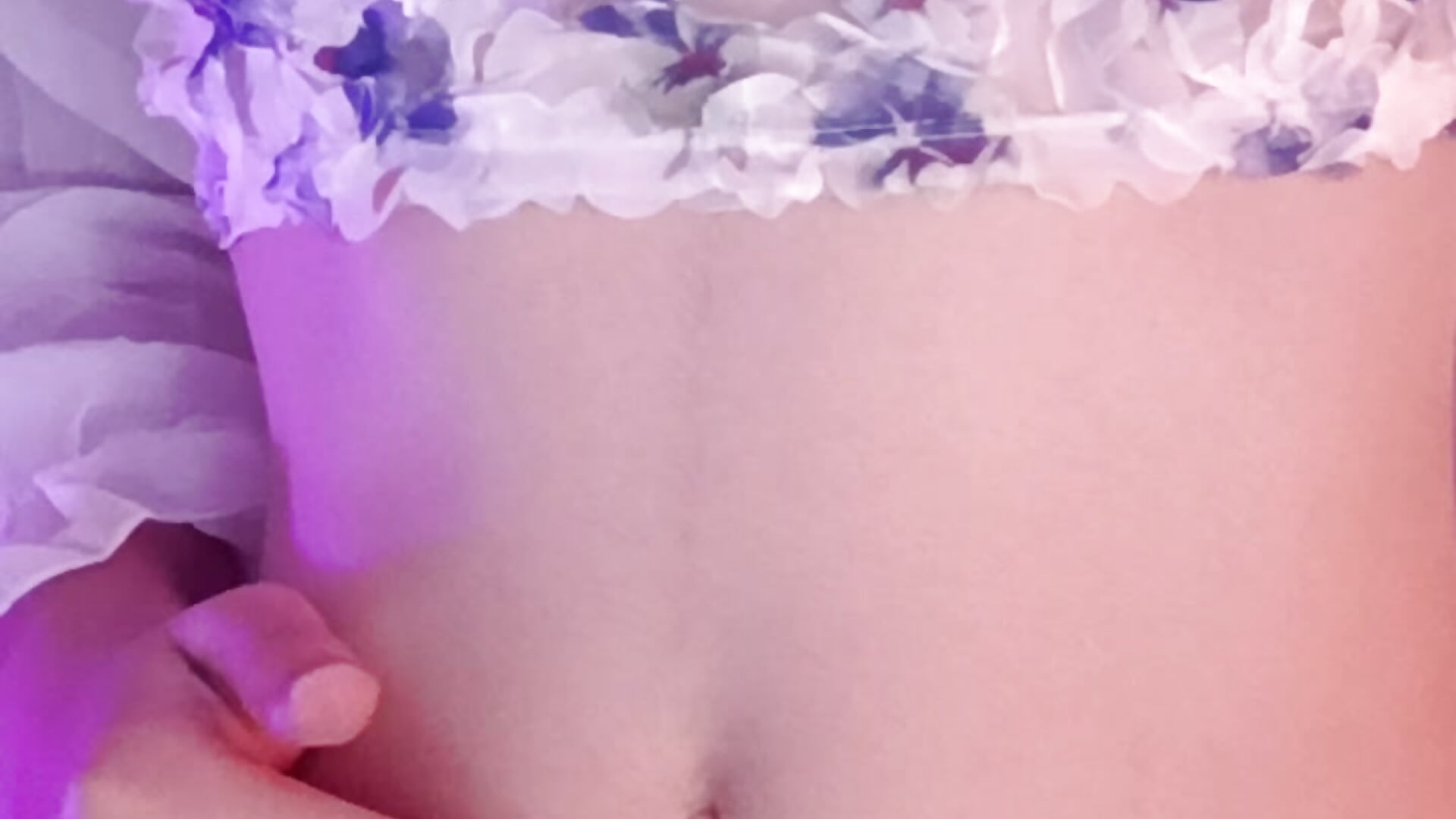 Slim tummy💘 - video by MiilaGlow cam model