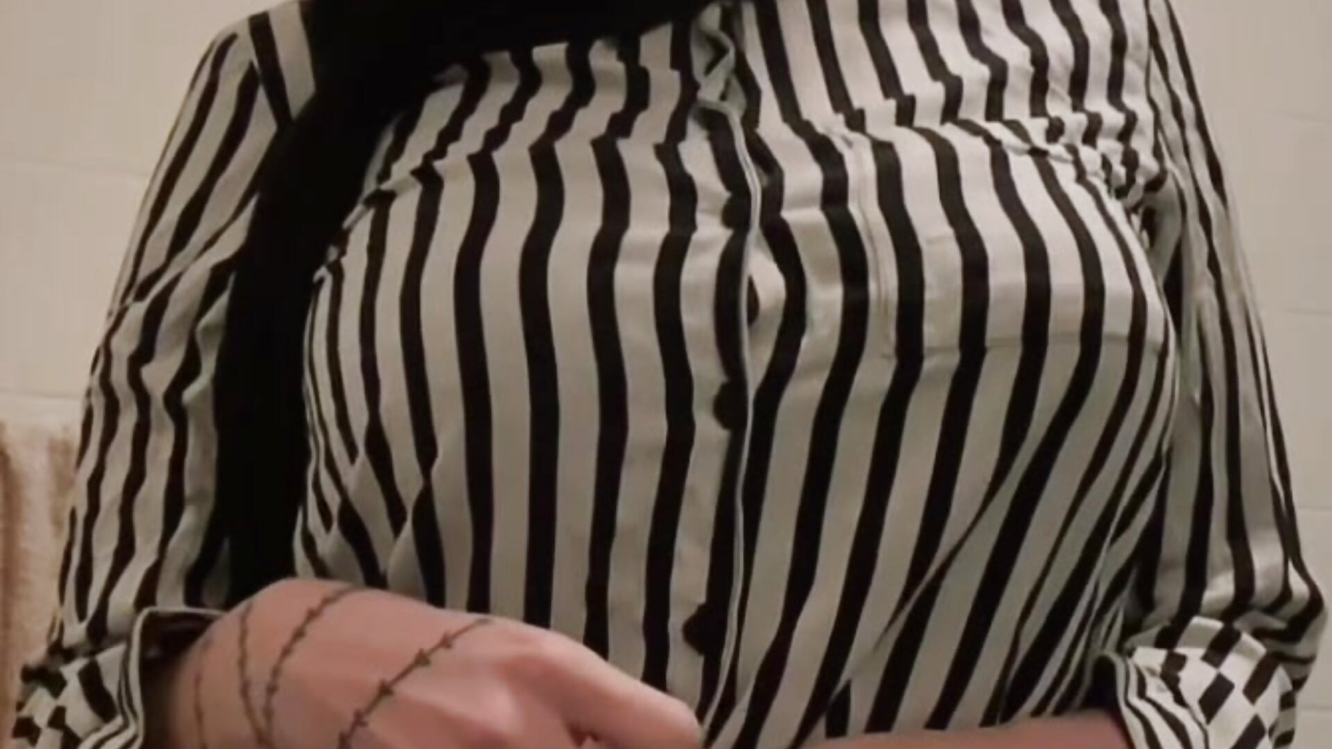 Before tattooed belly 🫧 - Video von SofiiBuble Cam-Model