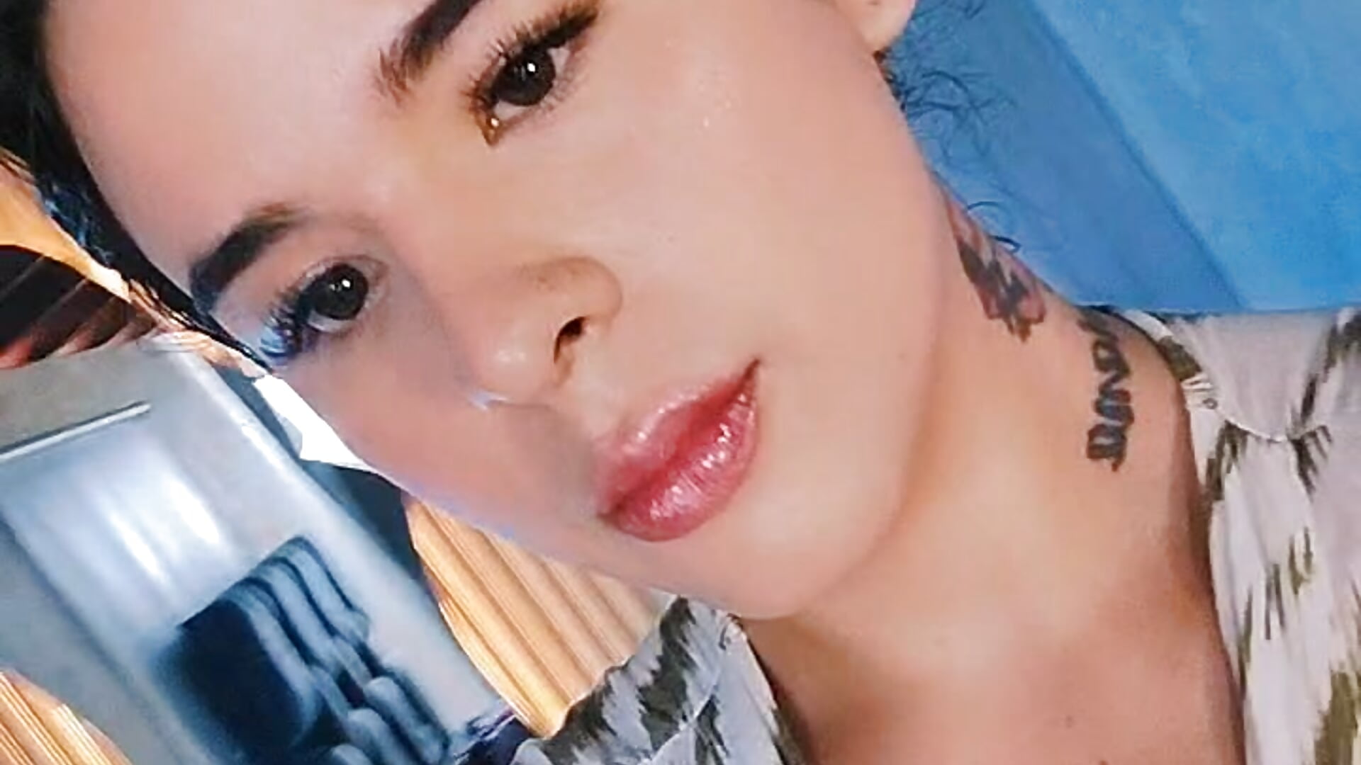 😻 – video od webkamerové modelky Angel-umbra
