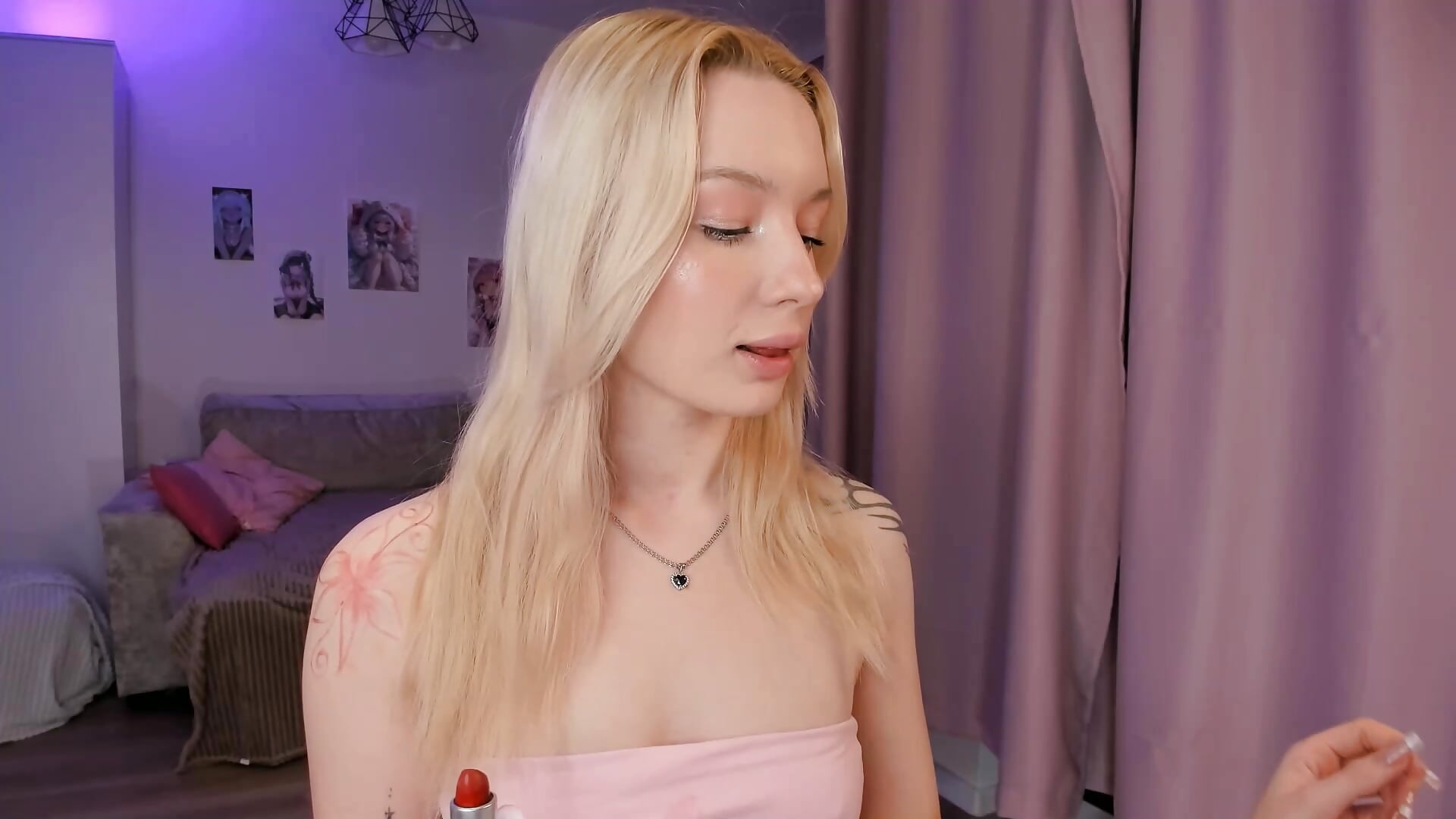 Lipstick fetish