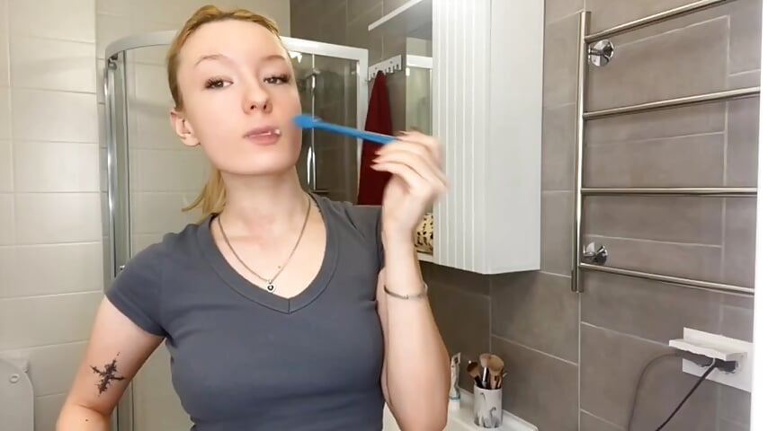 Moirning rountine– Tiffany_Paw kameramodell videója