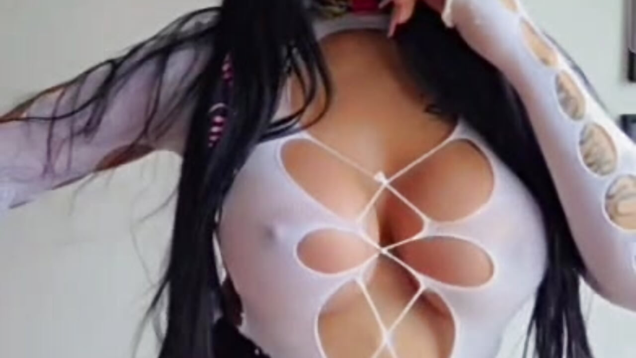 Get to know my delicious hot body waiting for you.– missbratzboobs kameramodell videója