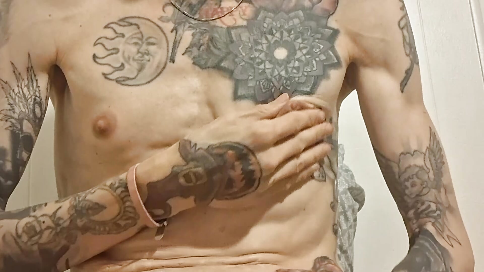 FINGERING & CUM EXPLOSION
