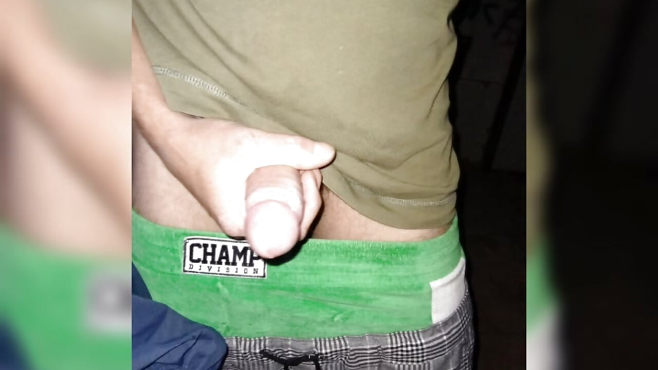 Night suck in public - video by Sucker_CV cam model