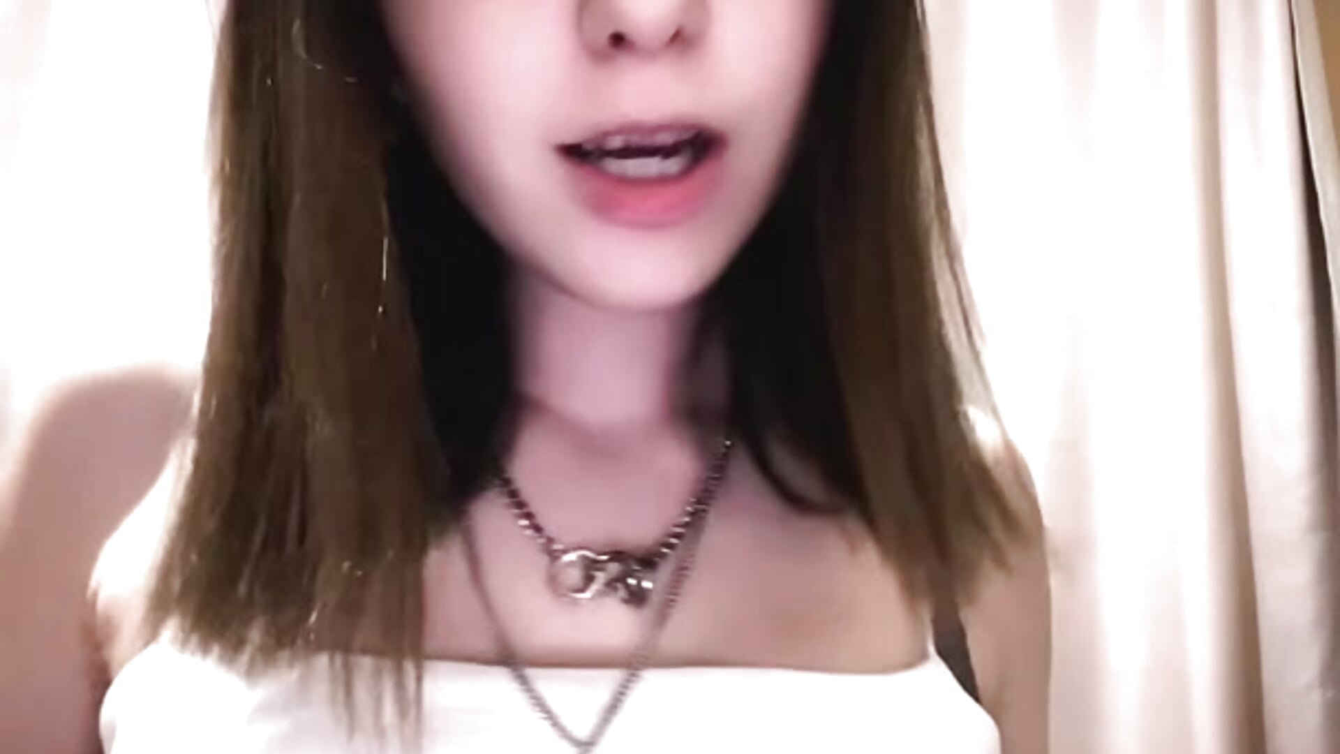 98715f6d838d4857b46271aff4dcf16f - vídeo de Anoraaa8A modelo de câmara