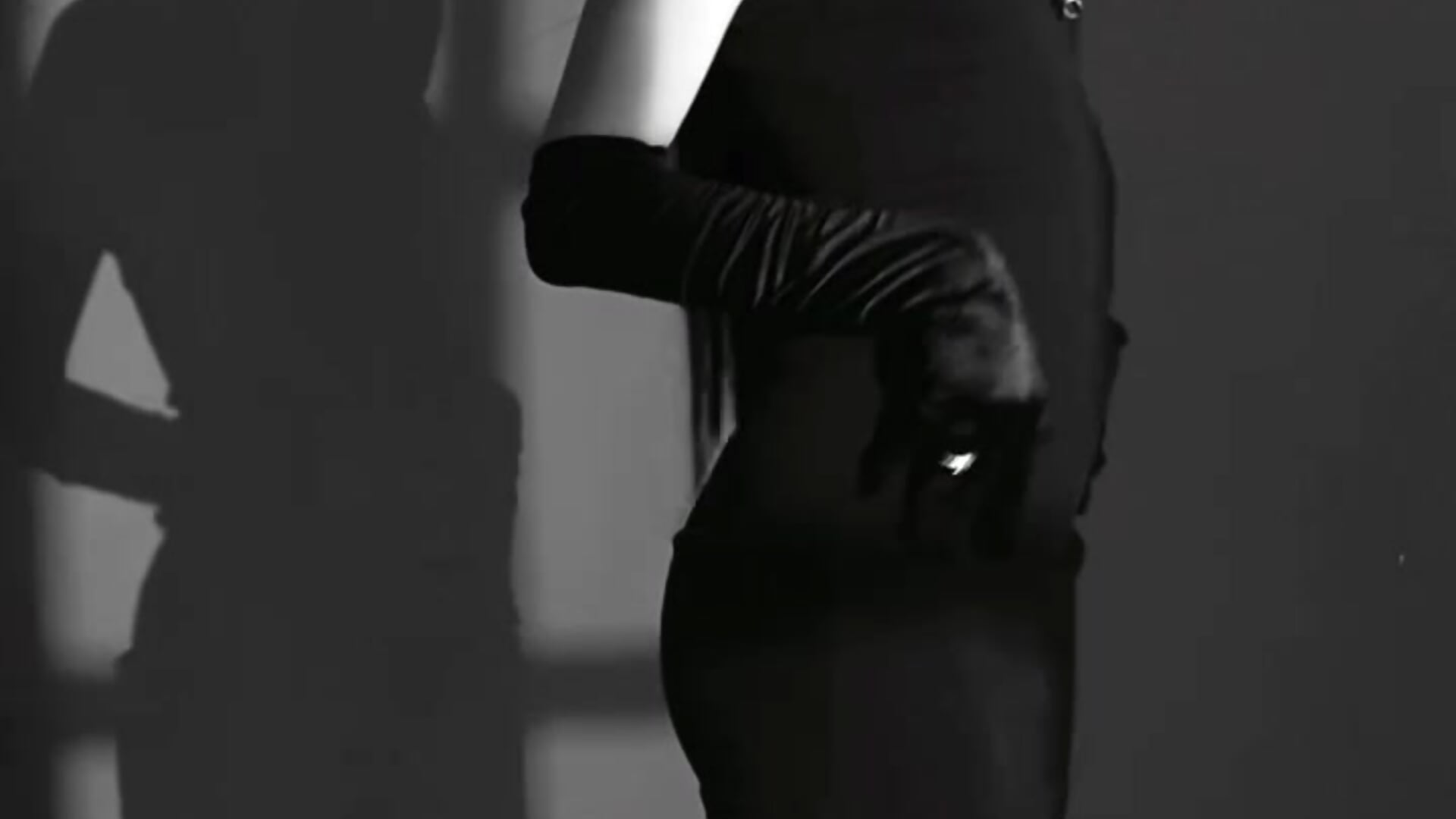 Black to Black - video by MissSusan cam model