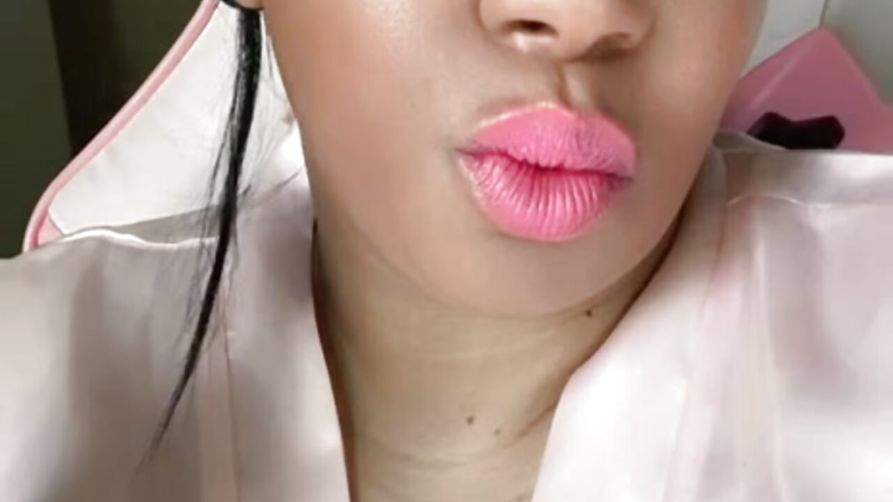 make up time - video by Fetishdomprincess cam model