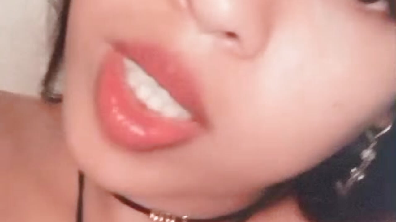 WhatsApp Video 2024-09-07 at 7,57,35 AM－カメラキャストのdakotasexywomenの動画