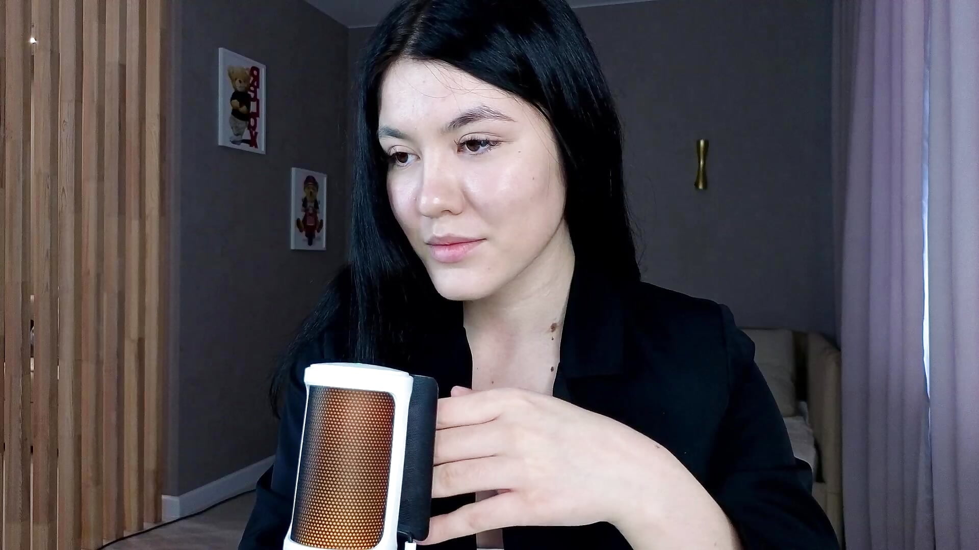 ASMR♥ - video by KaryHornsby cam model