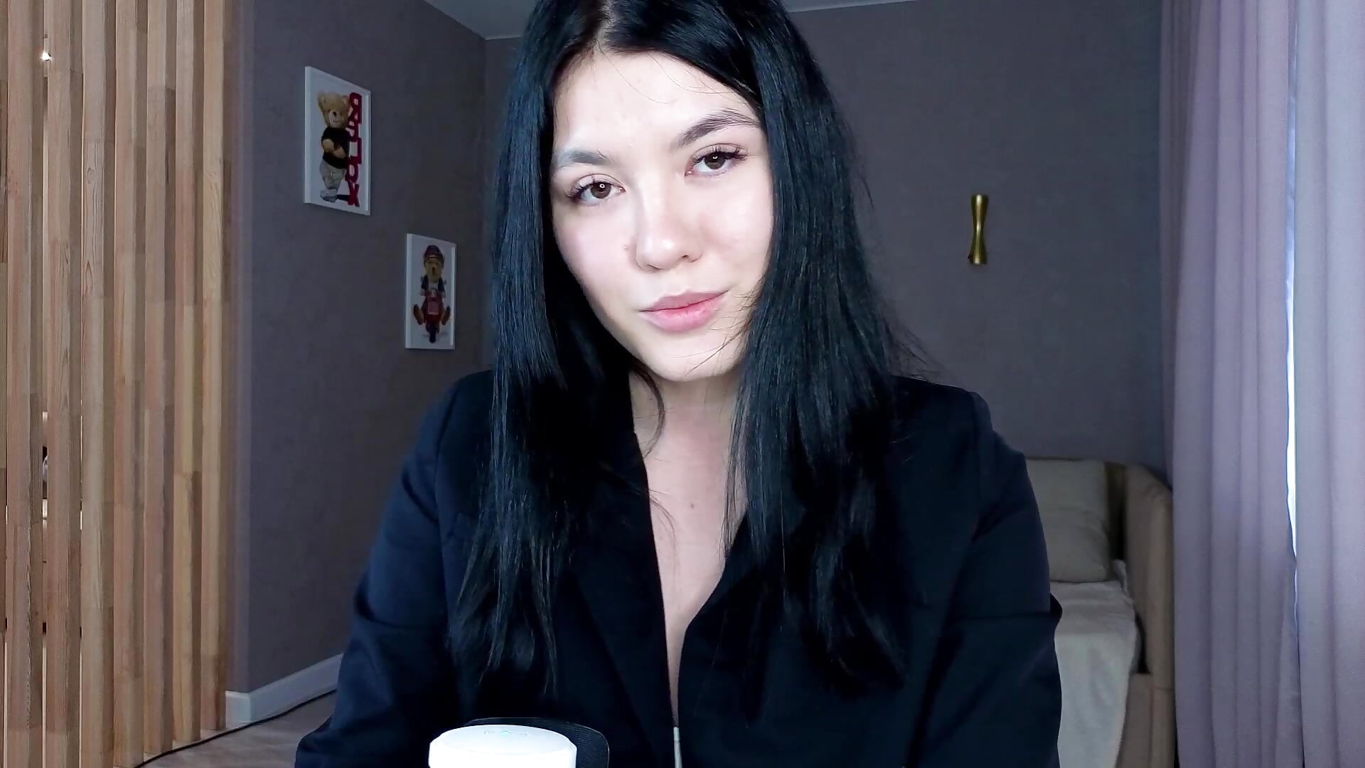 Hi hi♥ - video by KaryHornsby cam model