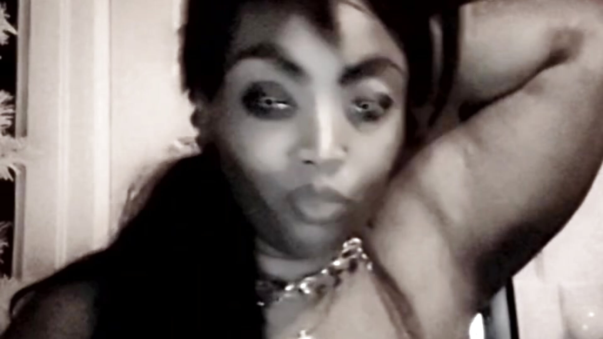 let's get grr – видео вебкам-модели VenezuelaLuxeNoir