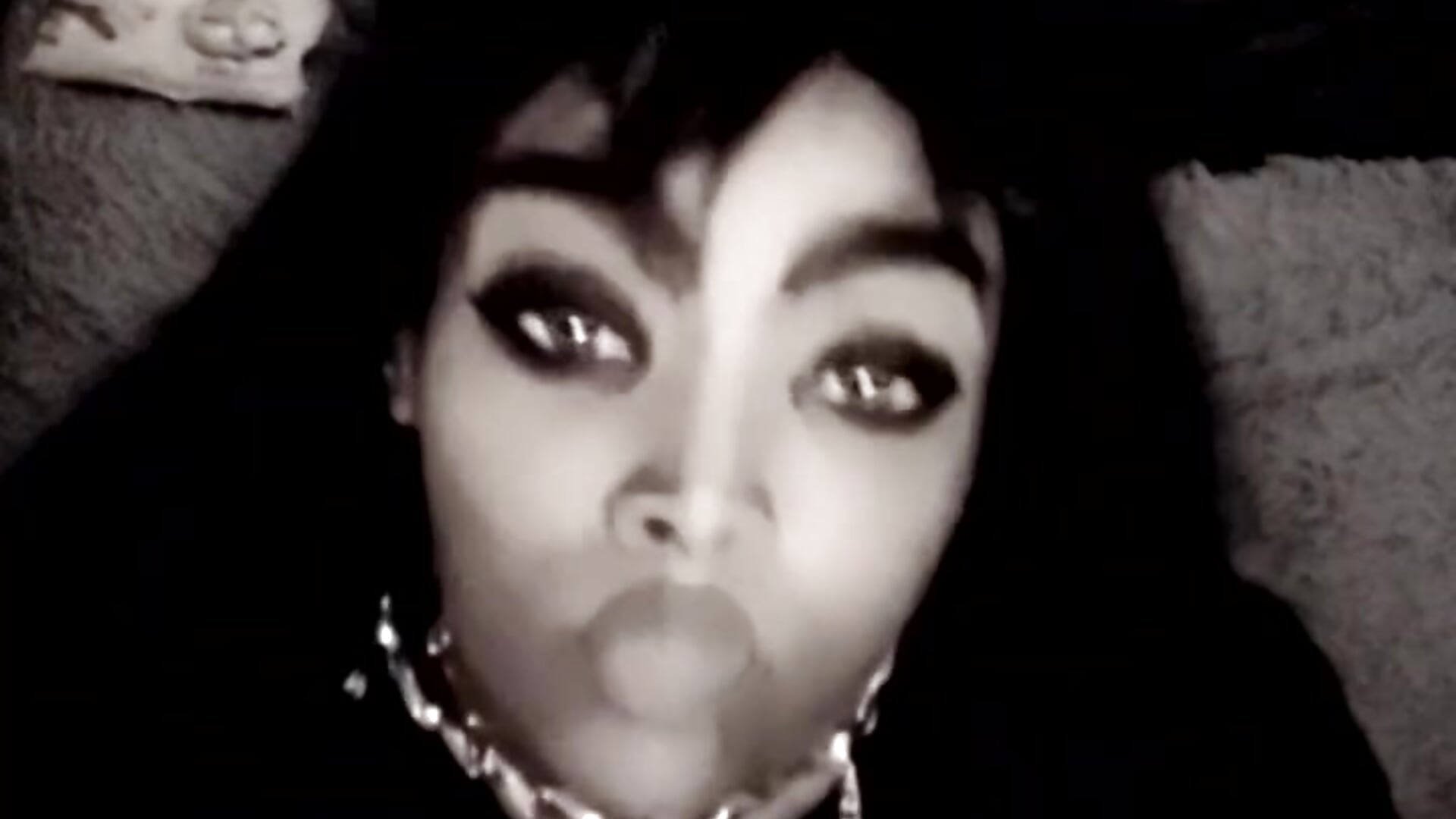 Baby gurling - video VenezuelaLuxeNoir kameramallilta