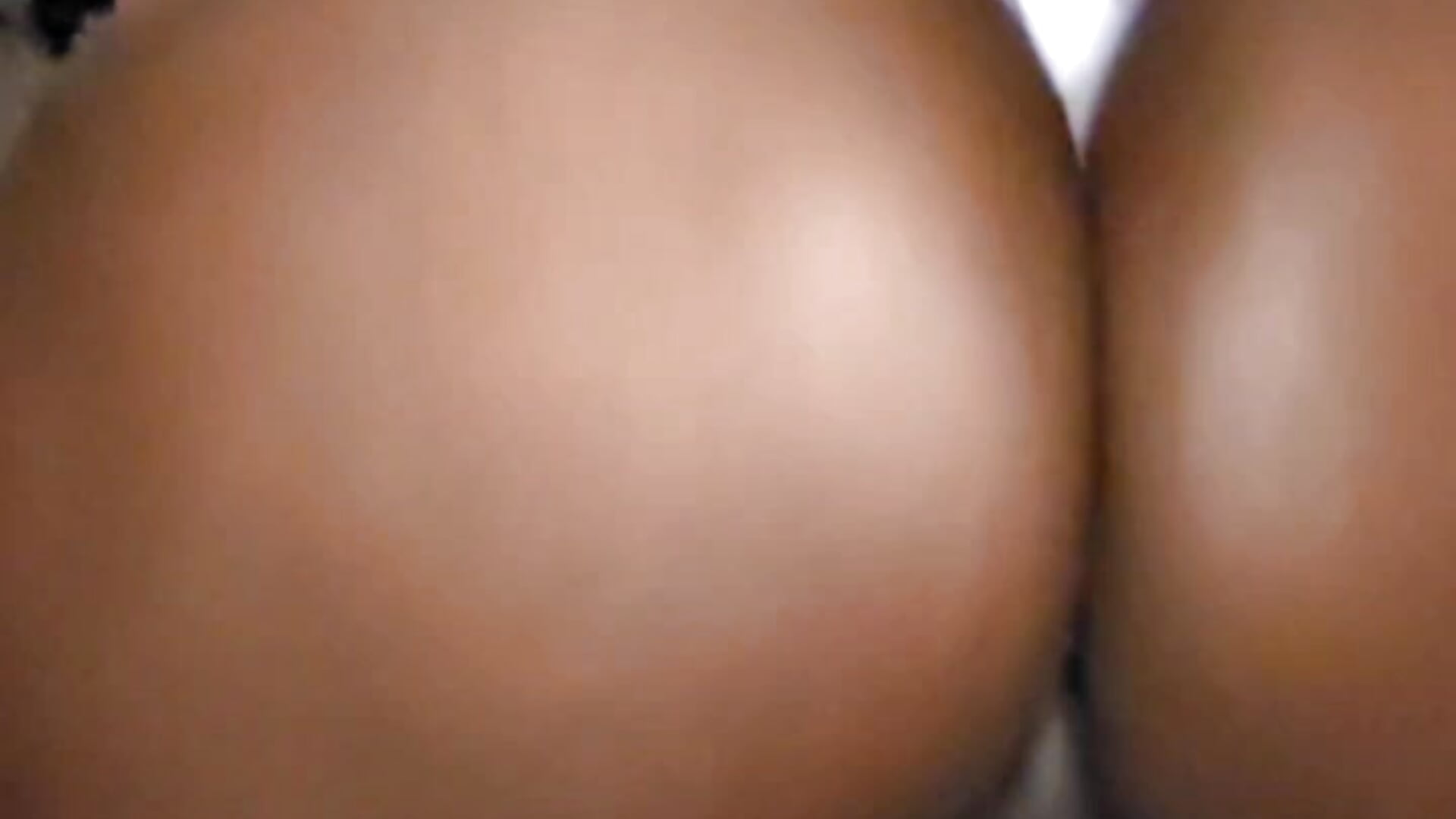 7480 busy buns – video od webkamerové modelky VenezuelaLuxeNoir