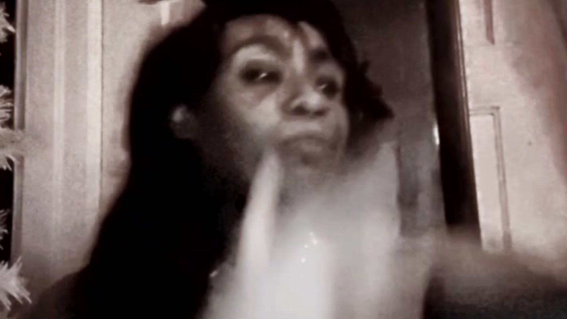 pop them suspenders – видео вебкам-модели VenezuelaLuxeNoir