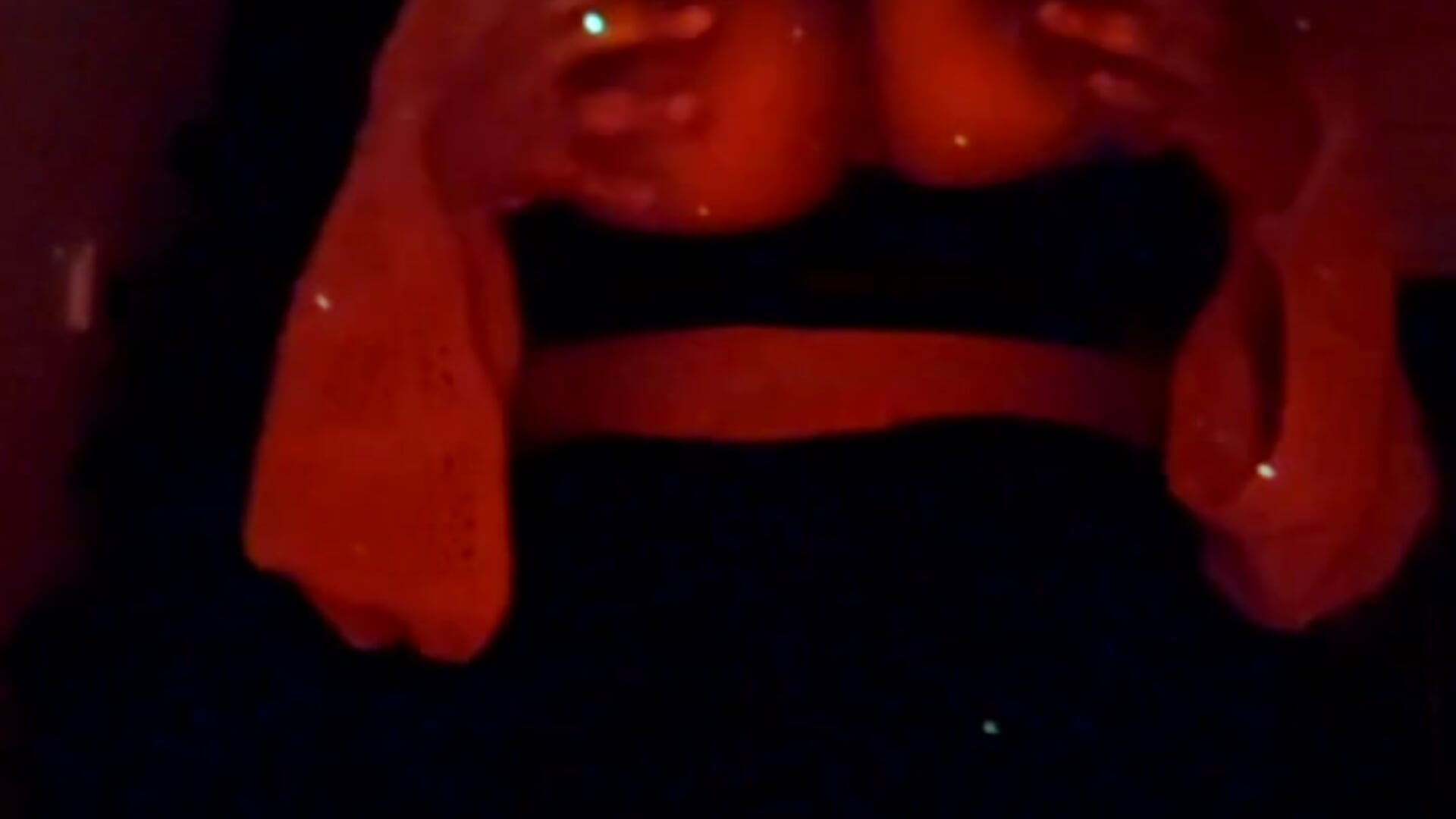 10 secs - video by VenezuelaLuxeNoir cam model