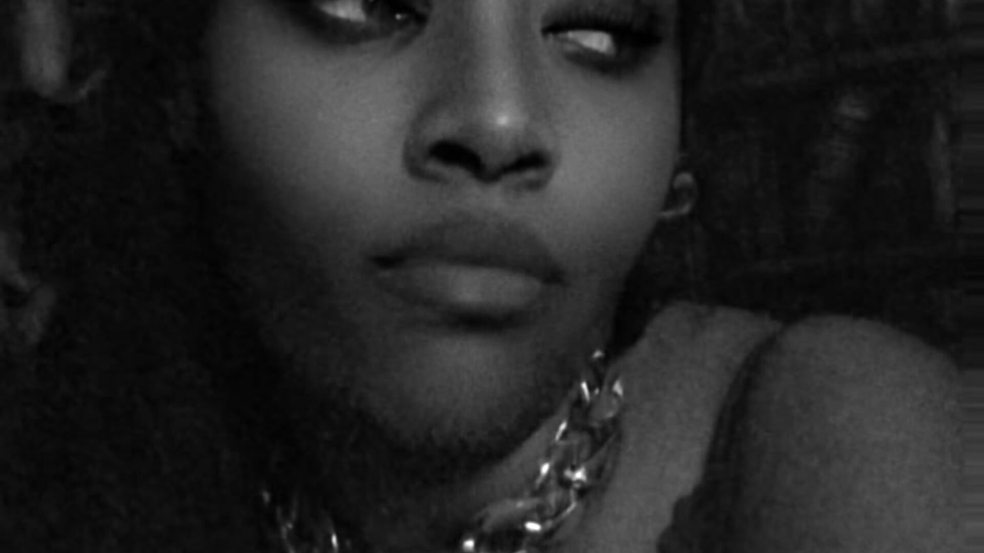 let it out－カメラキャストのVenezuelaLuxeNoirの動画