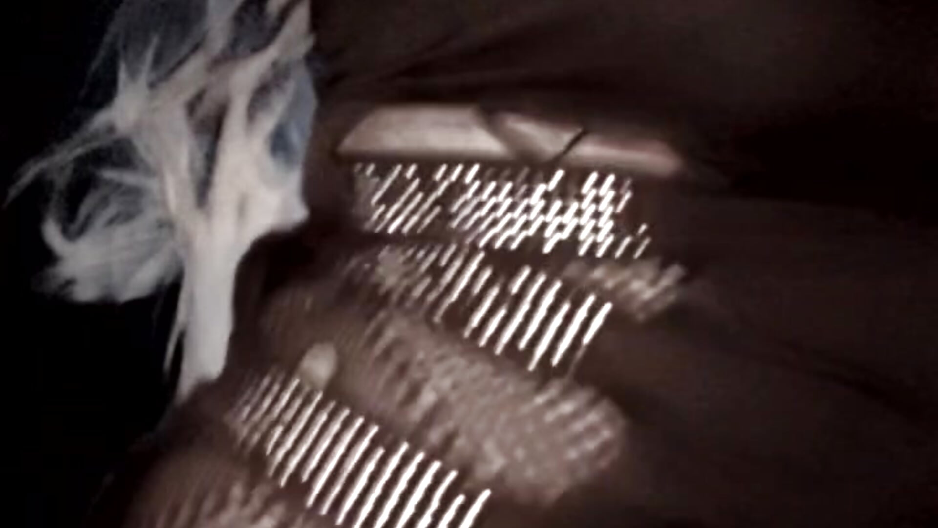 touch it - video di VenezuelaLuxeNoir modella di cam