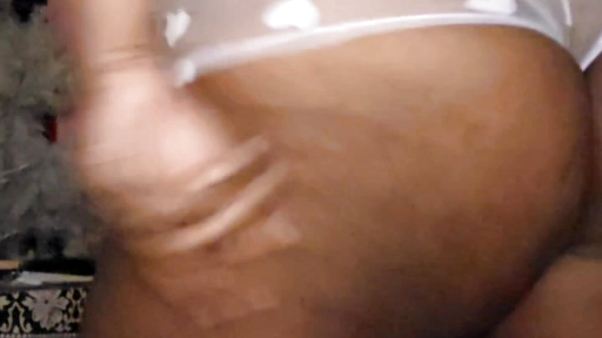 7522 u close – video od webkamerové modelky VenezuelaLuxeNoir