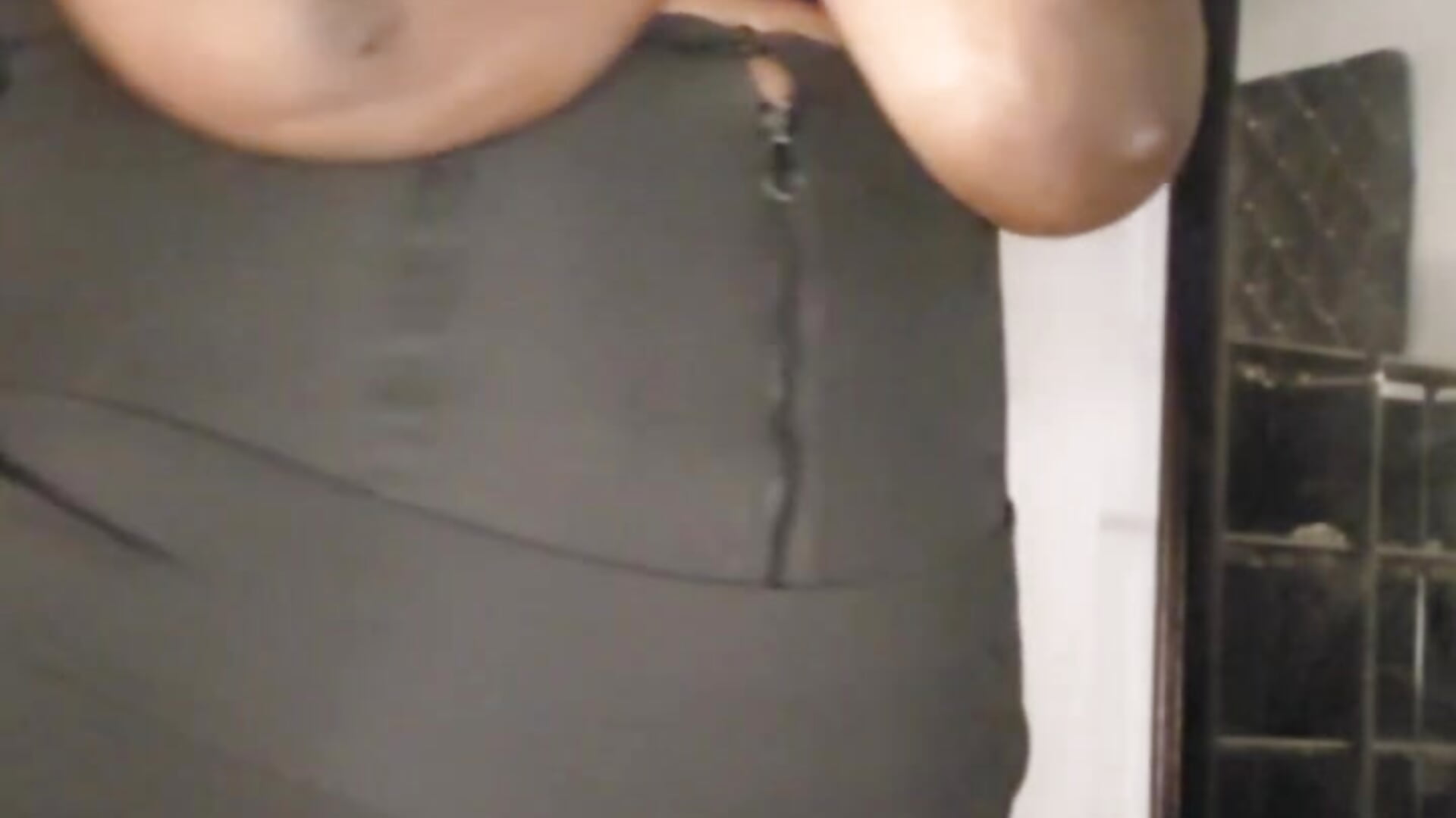 8207happylilbody – video od webkamerové modelky VenezuelaLuxeNoir